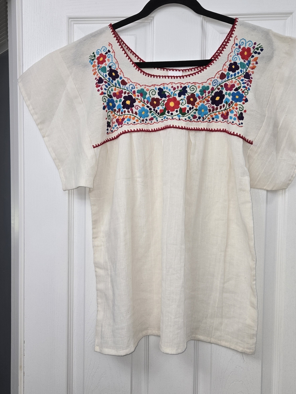 ​Artesanias F.R. Inc Mexican Embroidered Floral Boho Gauze Blouse Cream Size M
